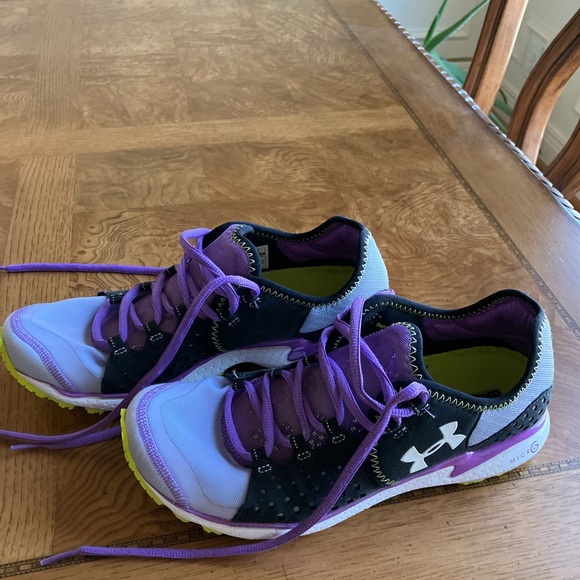 Under Armour Micro G kicks - Picture 3 of 8